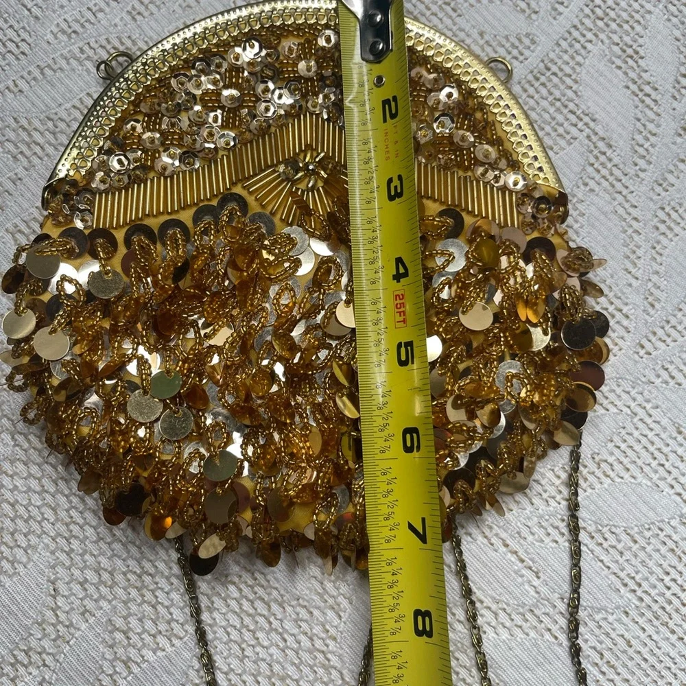 Vintage 7” Stunner Flapper Gold Beaded Sequin Clutch handbag